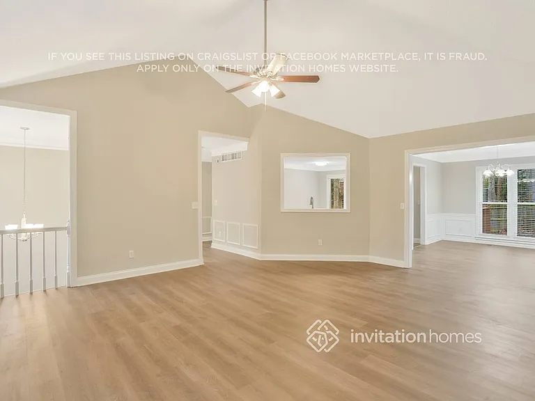 307 Clubhouse Ct NW — Photo 6