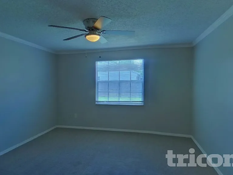 8252 Yolanda Ct — Photo 9