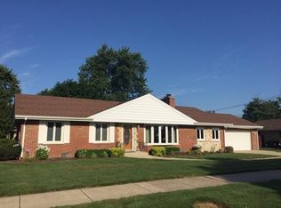 6300 W 90th Pl, Oak Lawn, IL