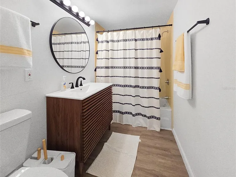 623 Midway Dr #B — Photo 18