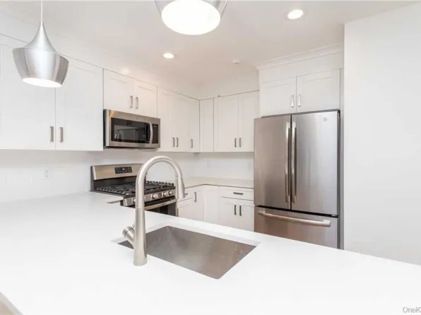 121 Fisher Ave APT 5, White Plains, NY 10606