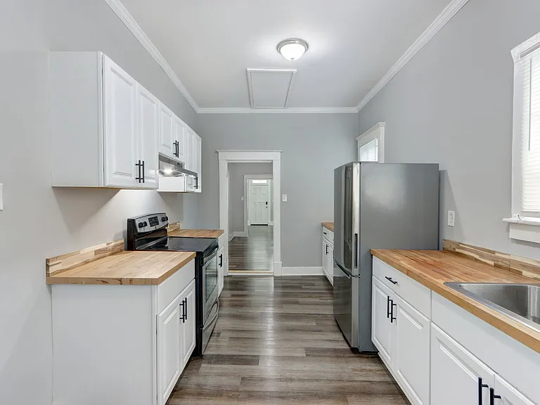 720 W Victory Dr — Photo 12