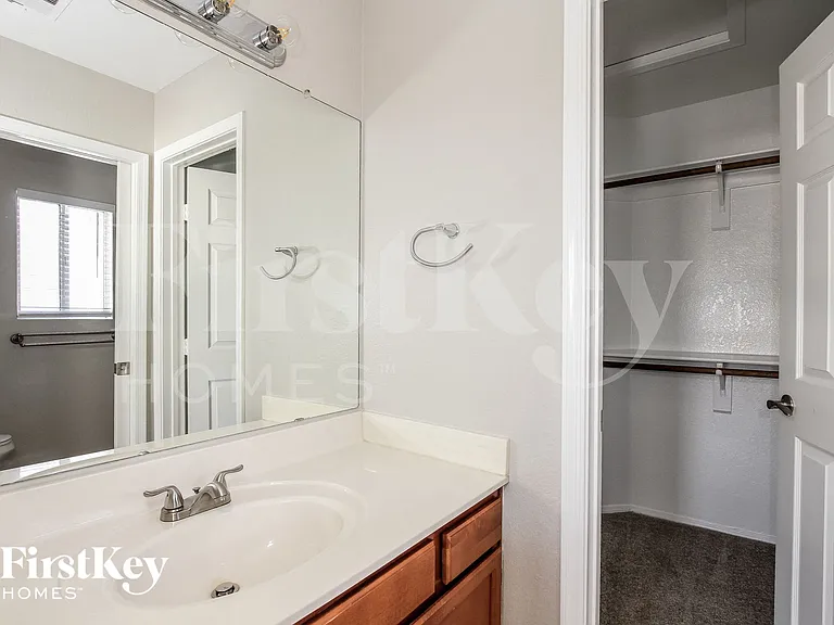 3954 W Camino Del Rio Rd — Photo 9