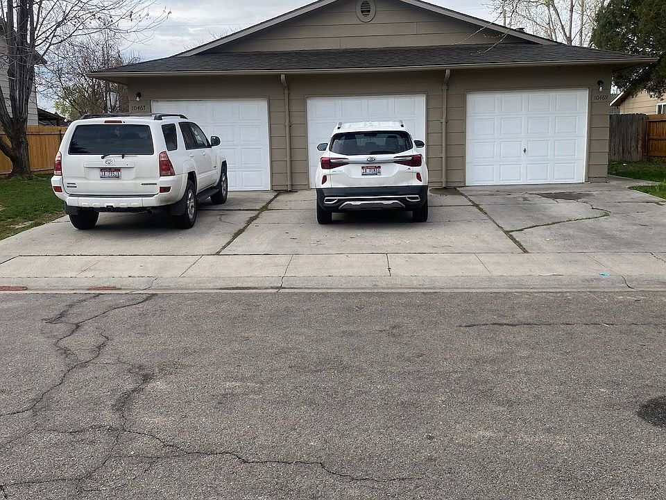 Unit is on the left hand side of duplex.
