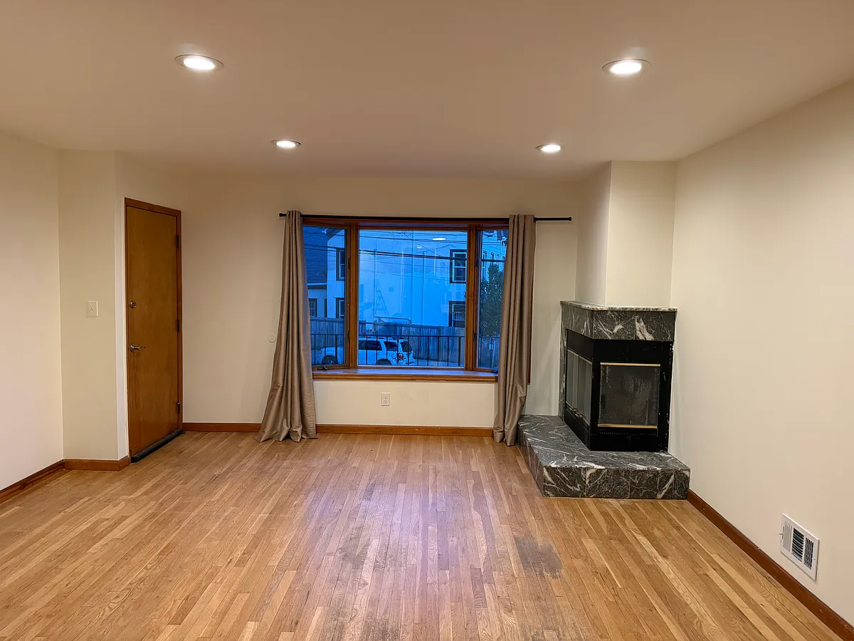 Living Room - 113 Chestnut Ave