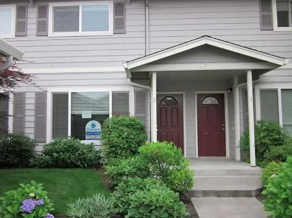 697 32nd St Unit 2, Washougal, WA 98671