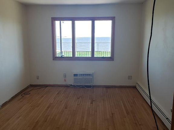 4th image of 24 Littlefield Ave Floor 1