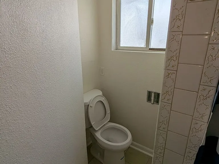 726 N 3rd St #2 — Photo 7