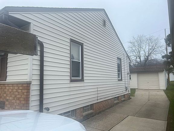 3rd image of 863 McKinley Ave