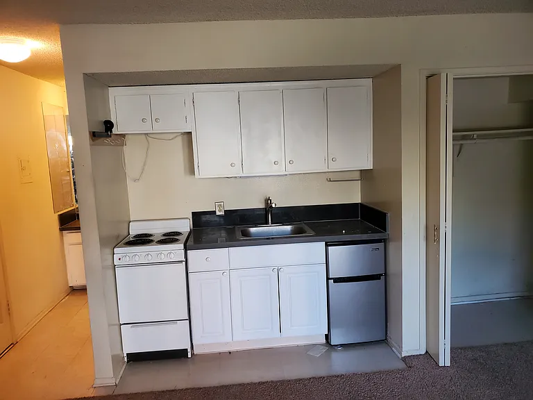 1811 Parnell Ave #4 — Photo 16