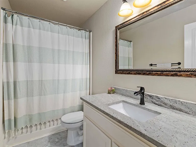 3704 Runnels Ct — Photo 22