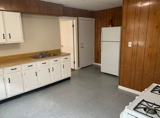 34 Larch St APT 3L, Pawtucket, RI 02860