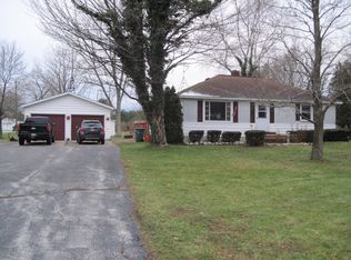 5225 Whitehall Rd, Muskegon, MI 49445