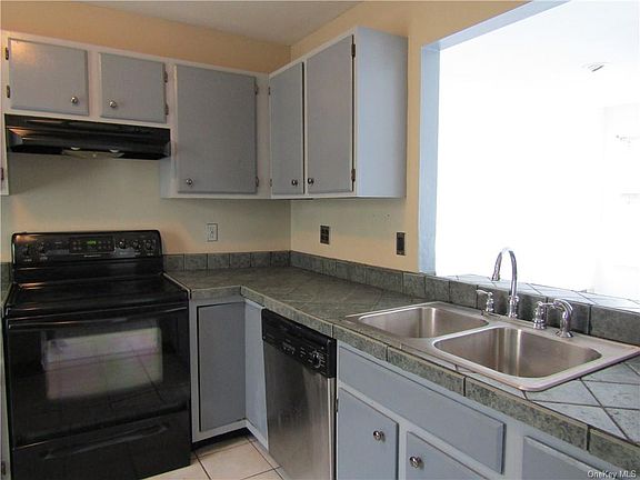 4th image of 59 Kensington Way