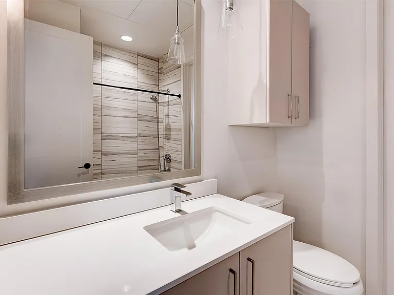 1501 E 4th St #202 — Photo 14
