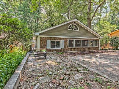 523 Pine Dr, Pine Lake, GA, 30072
