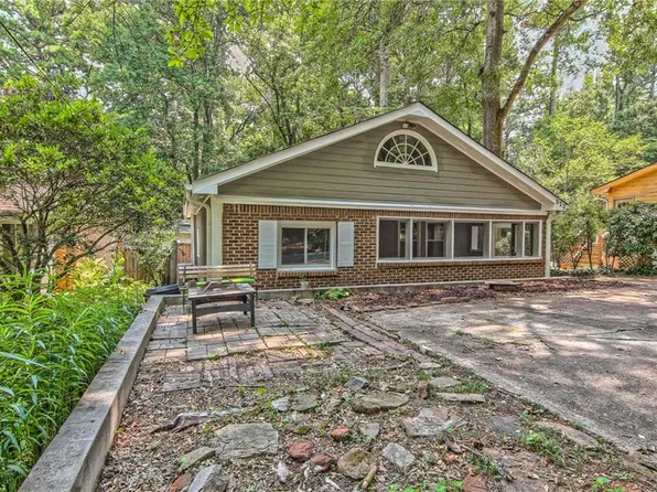 523 Pine Dr, Pine Lake, GA 30072