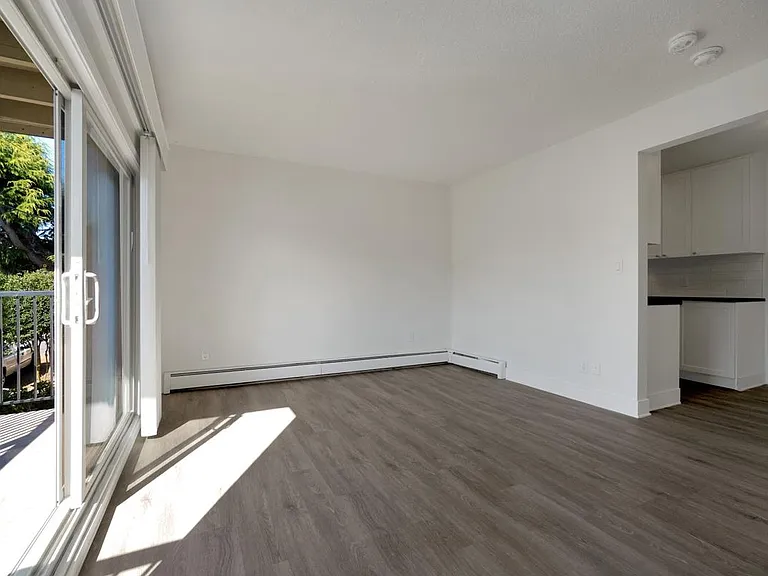 130 Stewart Ave #9 — Photo 3