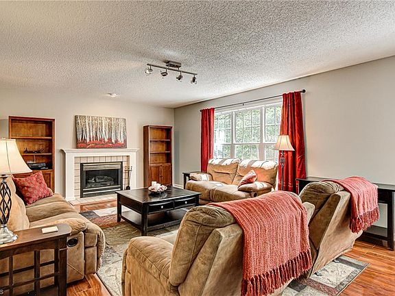 2nd image of 3009 Horse Creek Ct