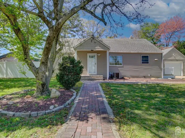 23 Serviss Ave, East Brunswick, NJ 08816