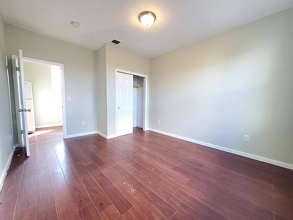 3rd image of 354 Bergen St #3A