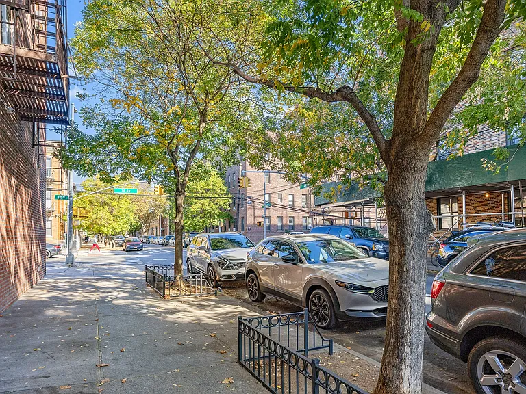 34-06 44th St #3R — Photo 13