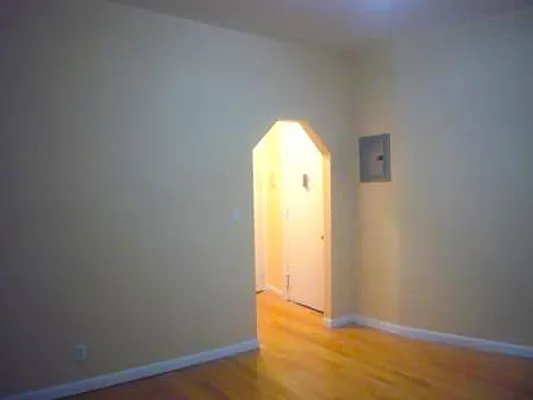 Rented by R New York | media 15