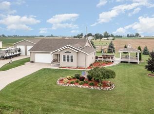 1033 Amelith Rd, Bay City, MI 48706