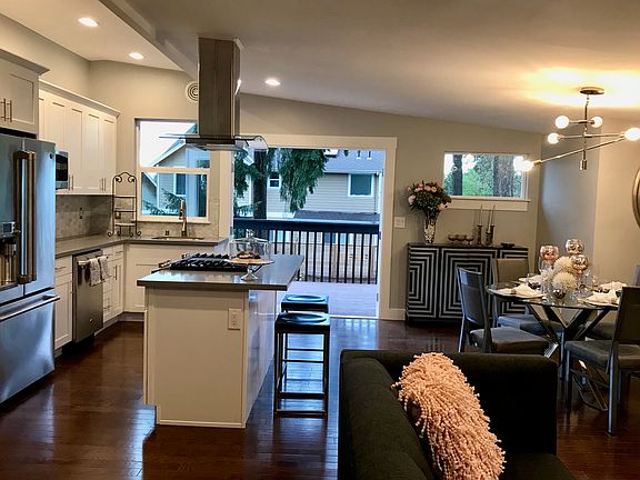 2nd image of 4002 152nd Ave SE