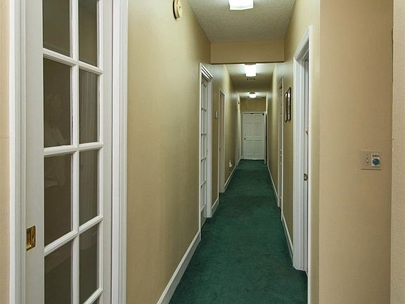 5th image of 609 E Central Blvd