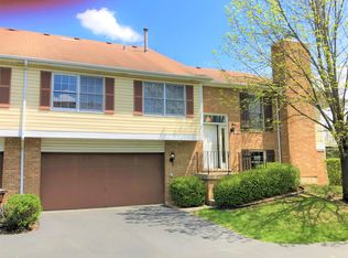 10247 Cambridge Dr, Mokena, IL 60448