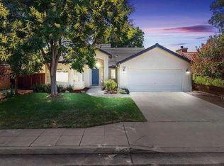 774 Applegate Ave, Clovis, CA 93611