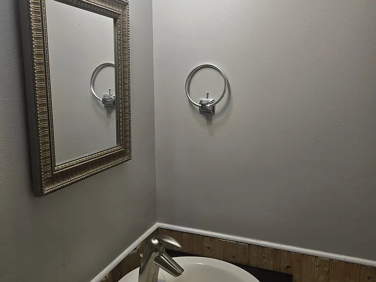 345 Washington Ave — Photo 15
