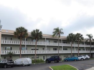 2401 Ecuadorian Way APT 27, Clearwater, FL 33763