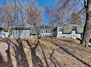 2910 Louisiana Ave N, Crystal, MN 55427