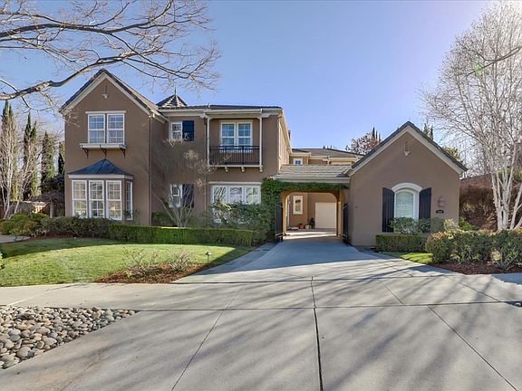 3rd image of 2322 Larkspur Canyon Dr