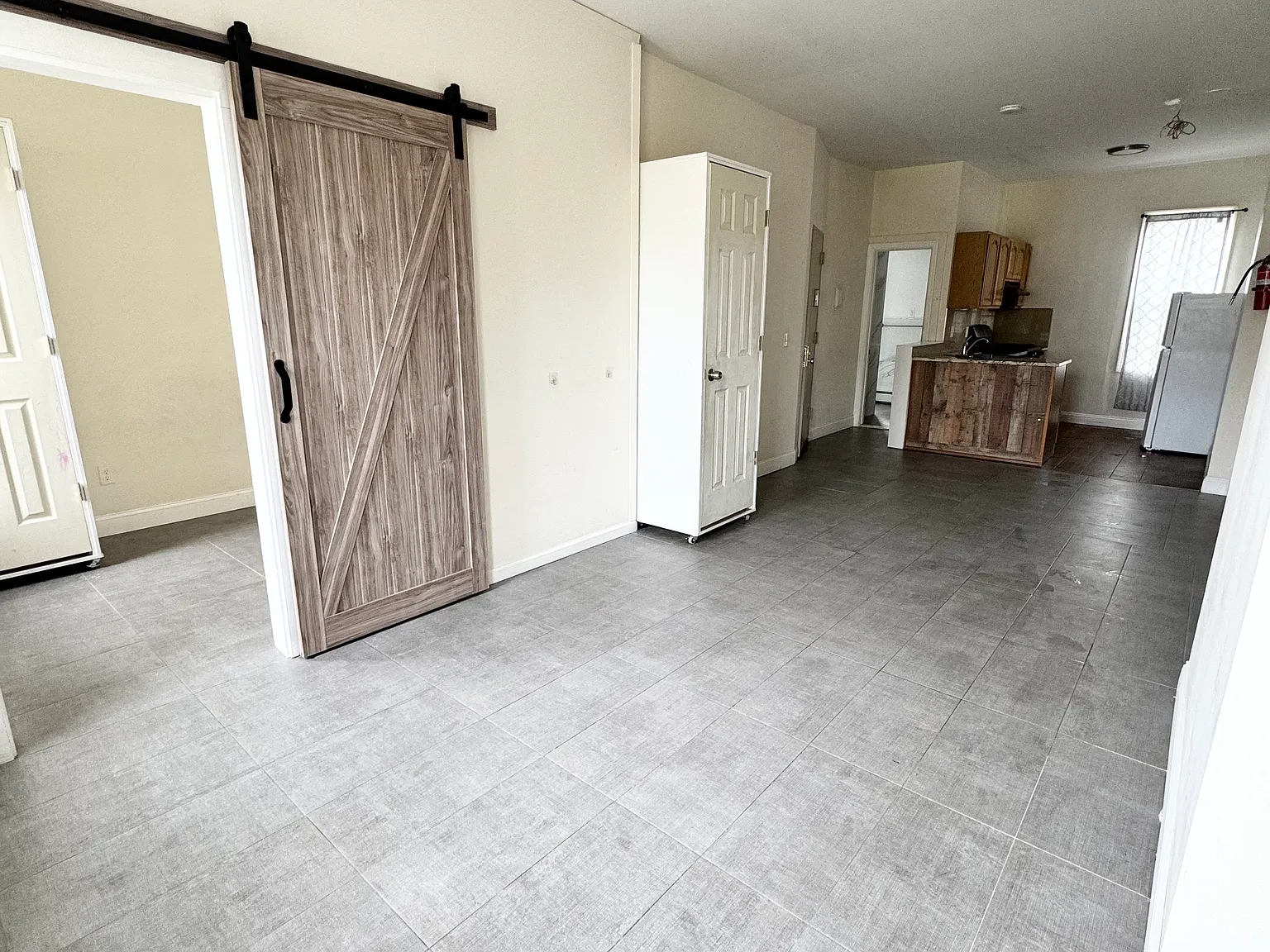 1 bed, 800 sqft, $1,600 — Photo 4