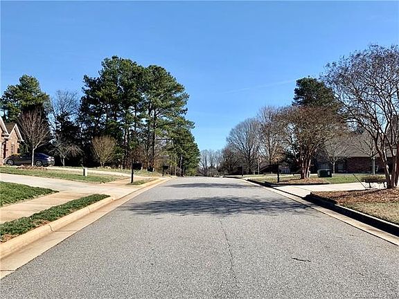 4th image of 203 Macon Dr #47