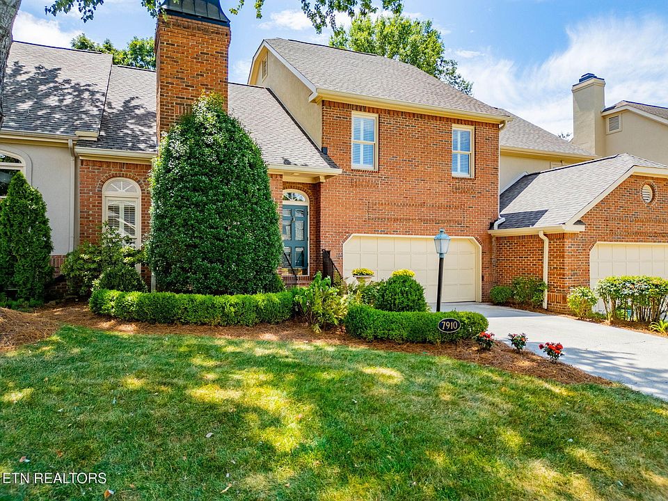1st image of 7910 Woodland Brae