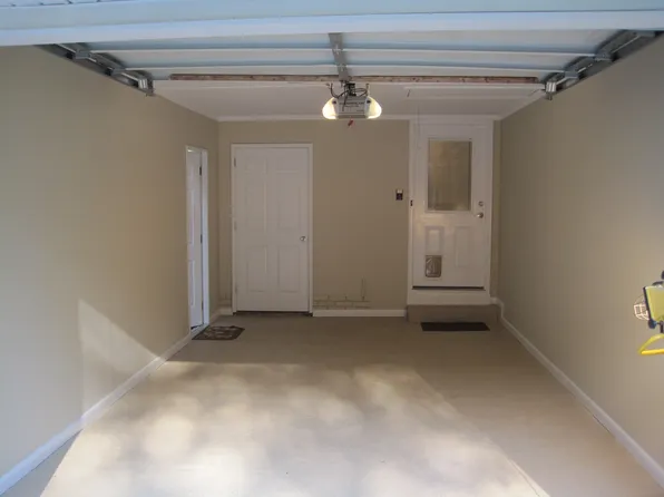 315 Brook Dr, Sandy Springs, GA 30328