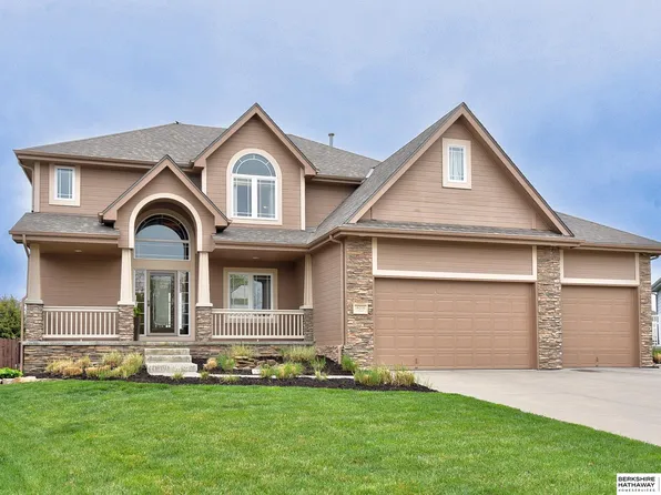 16218 Curtis Cir, Omaha, NE 68116