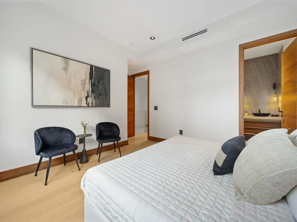 91 Hancock Avenue image 7 of 34