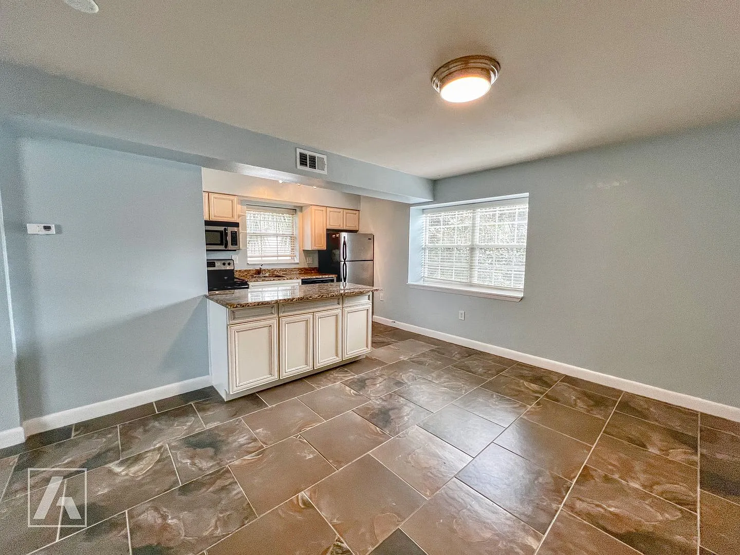 Highland Flats — Photo 4