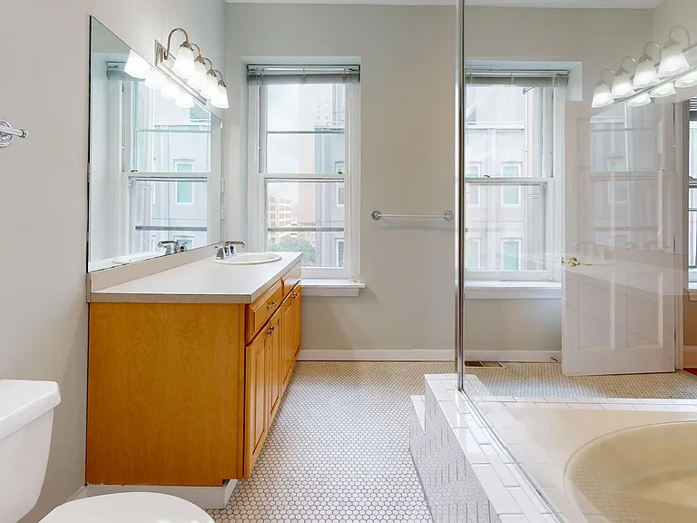 313 N Charles St #3 — Photo 19
