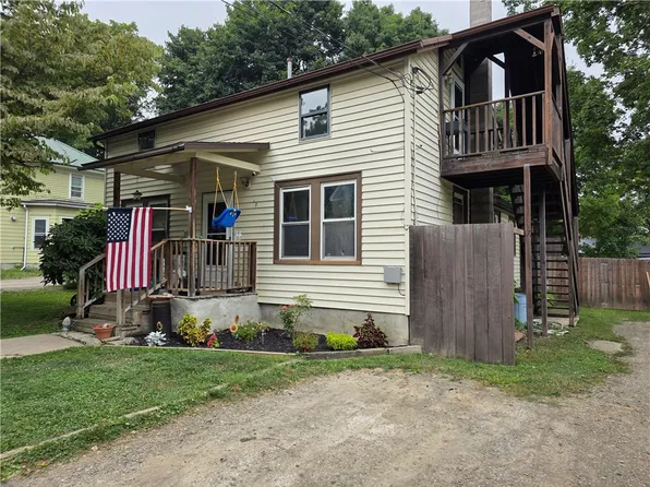 7 Weld St, Naples, NY 14512