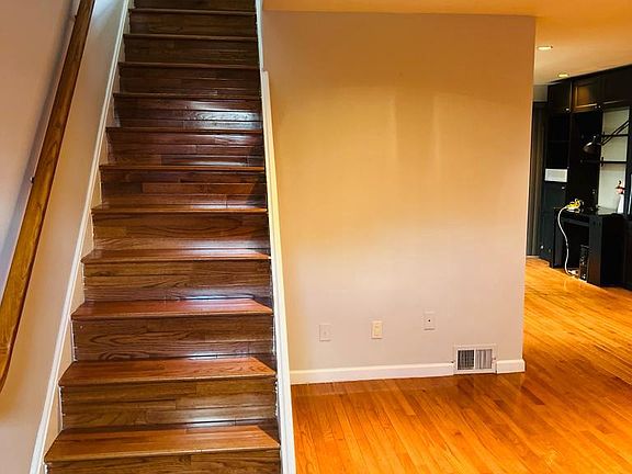 2nd image of 3614 Canby Dr