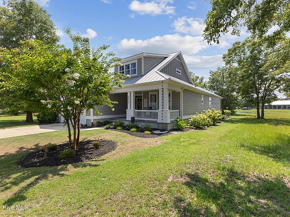 4th image of 3626 Rivergate Way NE