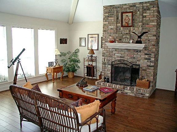 3rd image of 3201 San Sebastian Dr Suite C