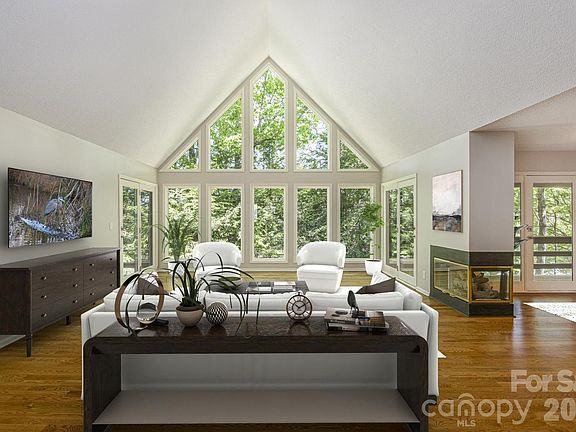 5th image of 133 Forest View Dr