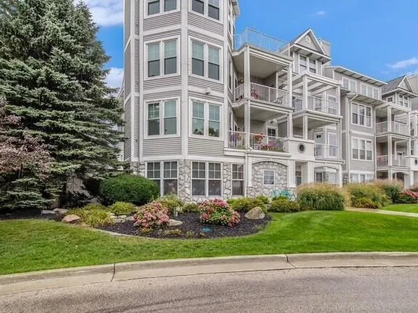 300 S Rath Ave Unit 1, Ludington, MI 49431
